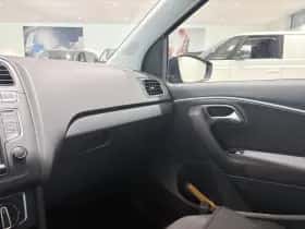 Volkswagen Polo (2016) thumbnail 29