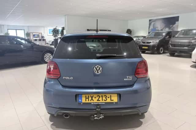 Volkswagen Polo (2016) thumbnail 4