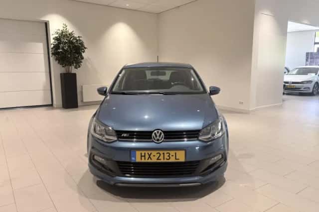 Volkswagen Polo (2016) thumbnail 8
