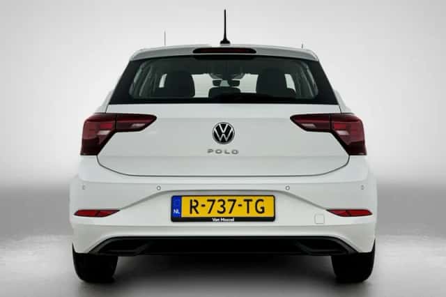 Volkswagen Polo (2022) thumbnail 3