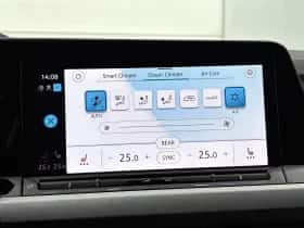 Volkswagen Golf (2022) thumbnail 29