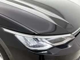 Volkswagen Golf (2022) thumbnail 33