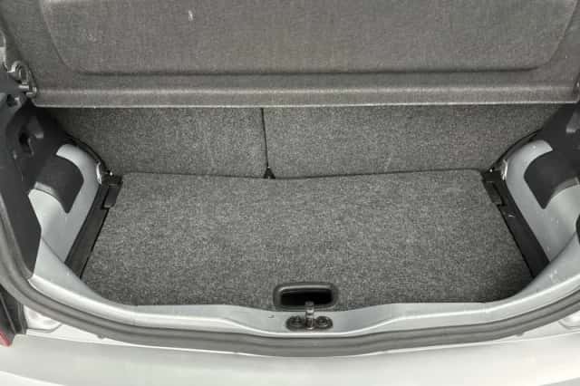 Volkswagen Up! (2013) thumbnail 13