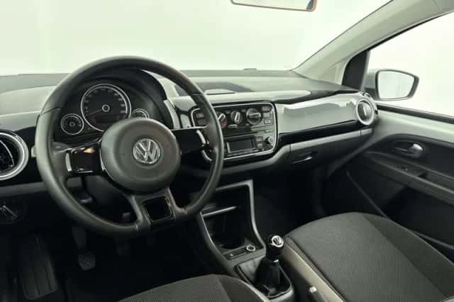 Volkswagen Up! (2013) thumbnail 8
