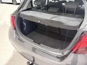 Toyota Yaris (2017) thumbnail 5
