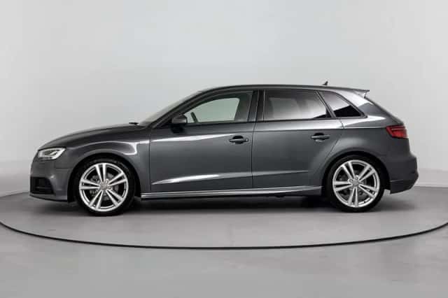 Audi A3 (2019) thumbnail 2