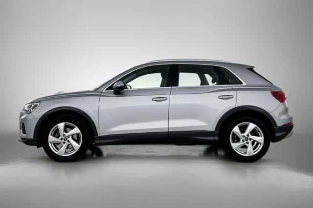 Audi Q3 (2021) thumbnail 2