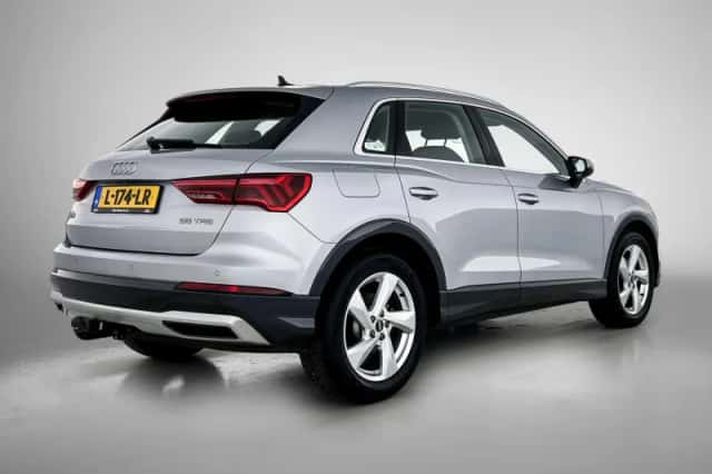 Audi Q3 (2021) thumbnail 4
