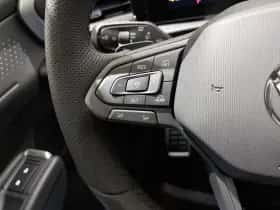 Volkswagen T-Roc (2026) thumbnail 17