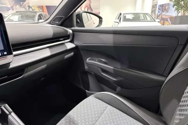 Volkswagen T-Roc (2026) thumbnail 30