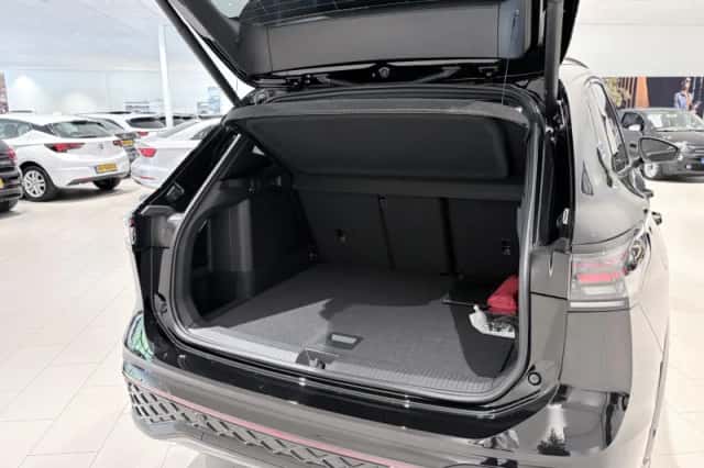 Volkswagen Tiguan (2026) thumbnail 5