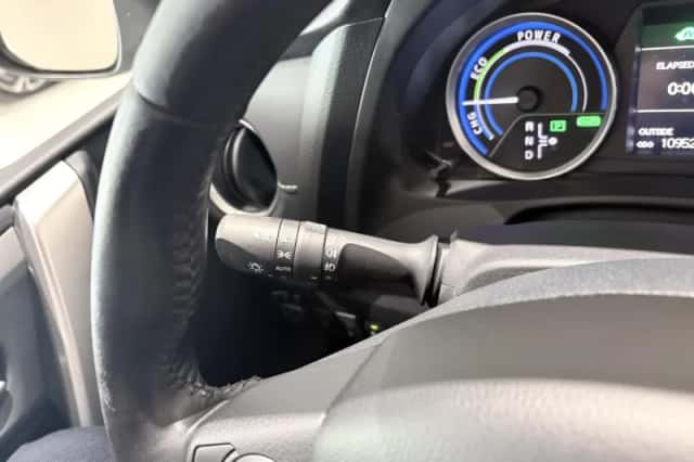 Toyota Auris (2013) thumbnail 14