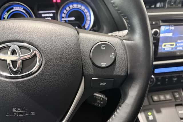 Toyota Auris (2013) thumbnail 17