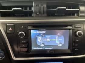 Toyota Auris (2013) thumbnail 21