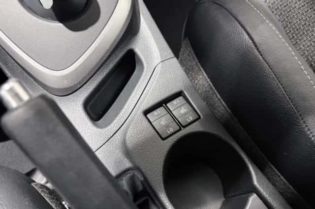 Toyota Auris (2013) thumbnail 27