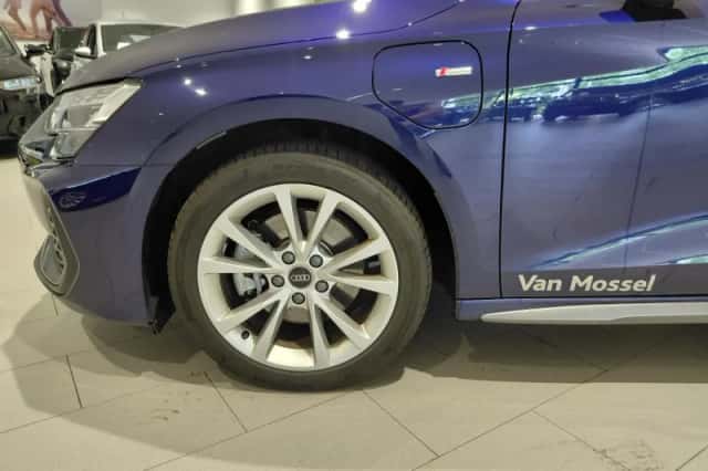 Audi A3 (2025) thumbnail 2