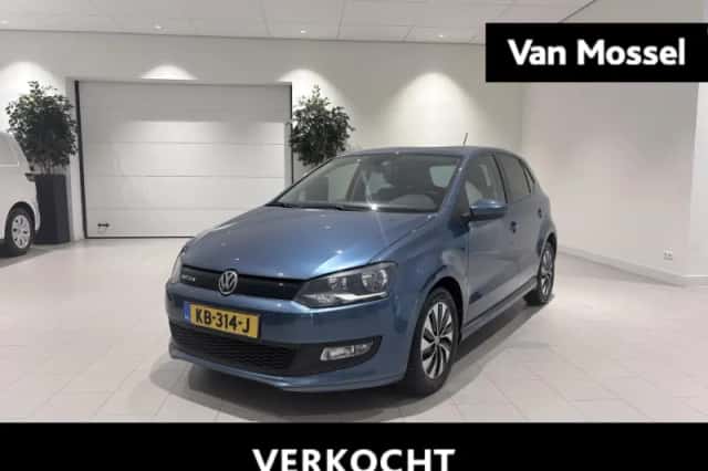 Volkswagen Polo (2016) thumbnail 1