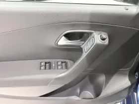 Volkswagen Polo (2016) thumbnail 12