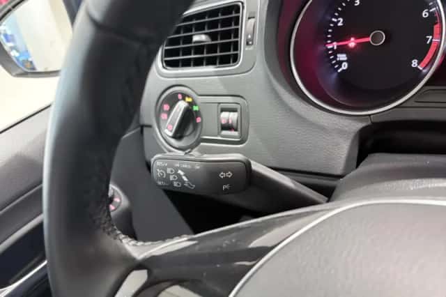 Volkswagen Polo (2016) thumbnail 14