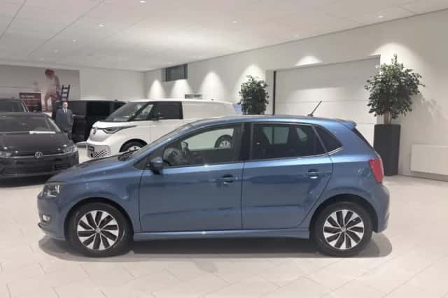 Volkswagen Polo (2016) thumbnail 3