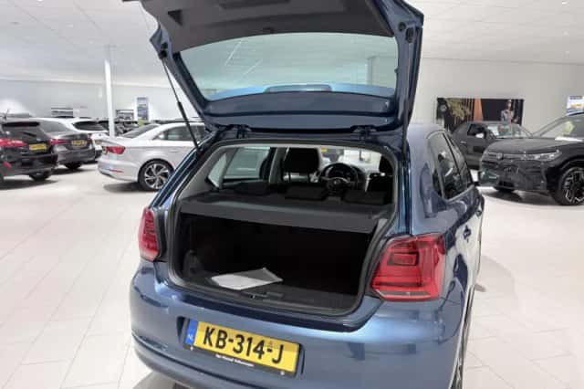 Volkswagen Polo (2016) thumbnail 5