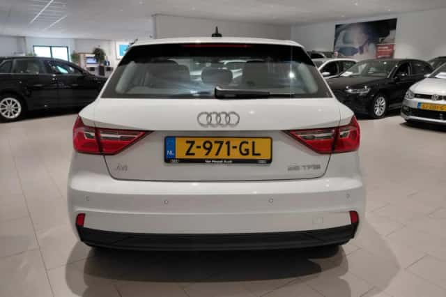 Audi A1 (2024) thumbnail 5