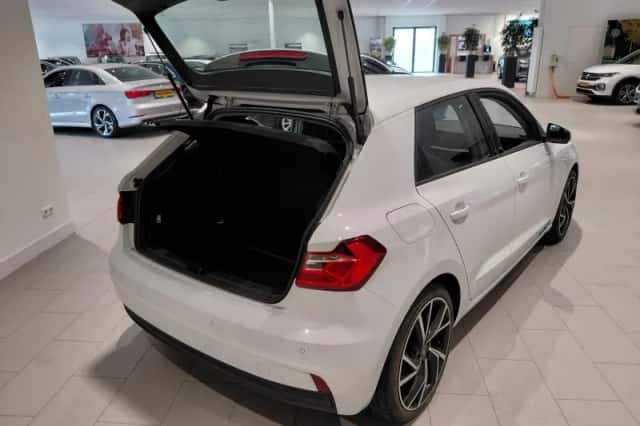 Audi A1 (2024) thumbnail 6