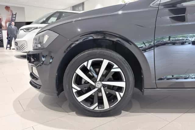 Volkswagen Polo (2018) thumbnail 2