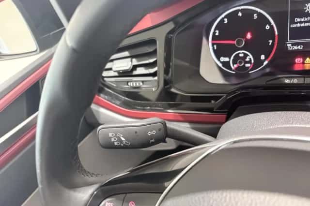 Volkswagen Polo (2018) thumbnail 15