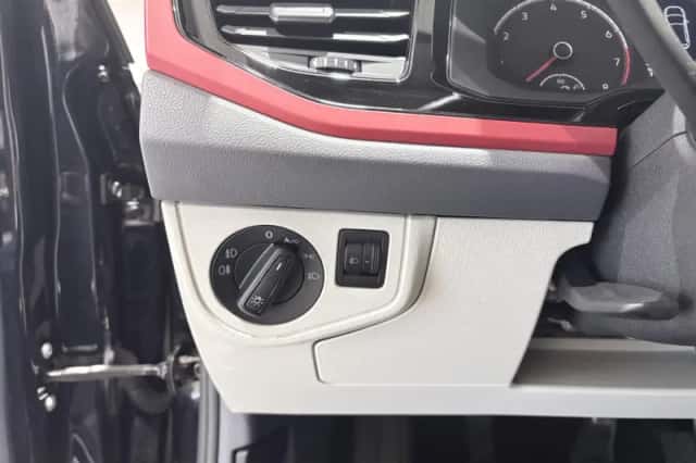 Volkswagen Polo (2018) thumbnail 16