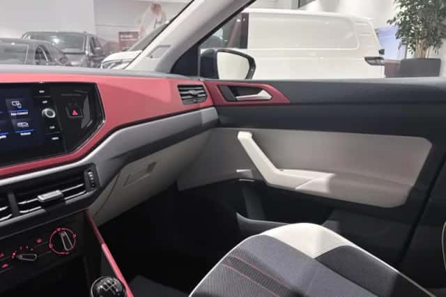 Volkswagen Polo (2018) thumbnail 31