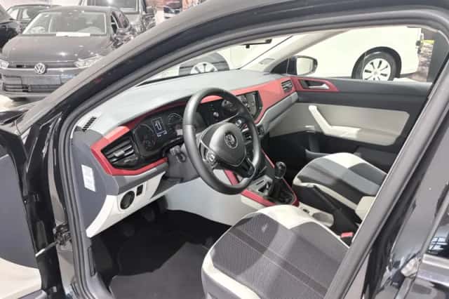 Volkswagen Polo (2018) thumbnail 9