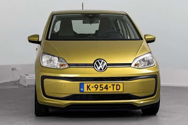 Volkswagen Up! (2021) thumbnail 5
