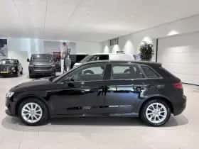 Audi A3 (2017) thumbnail 3