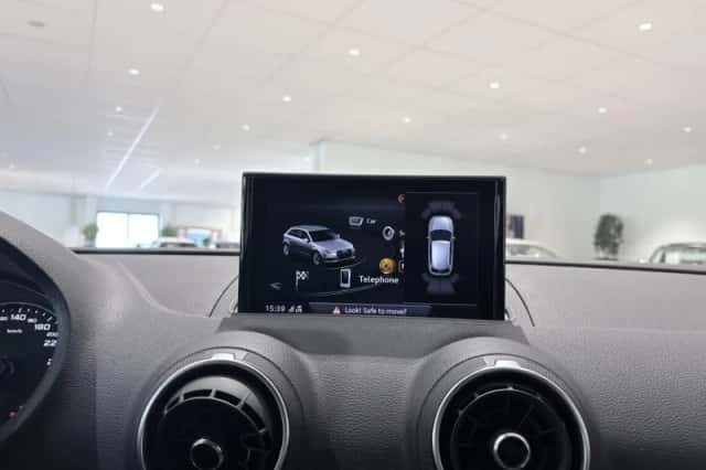 Audi A3 (2017) thumbnail 23