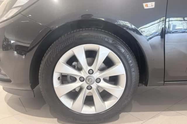 Opel Corsa (2018) thumbnail 2
