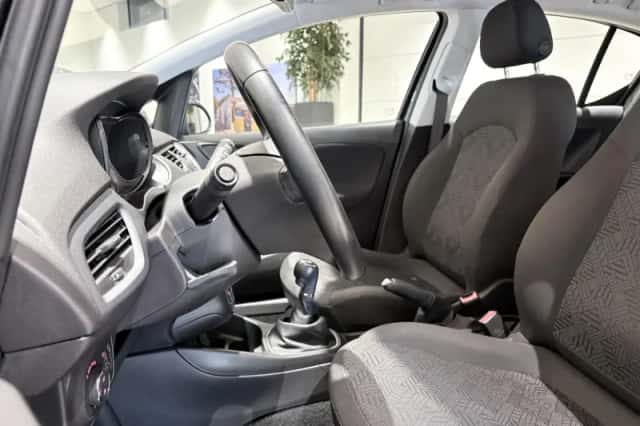 Opel Corsa (2018) thumbnail 11