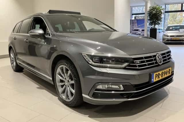 Volkswagen Passat (2017) thumbnail 11