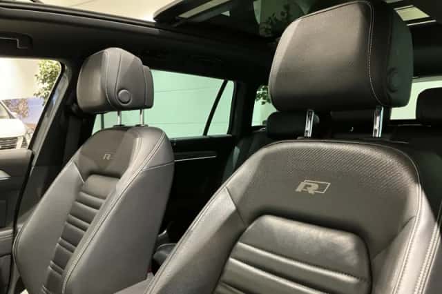 Volkswagen Passat (2017) thumbnail 19