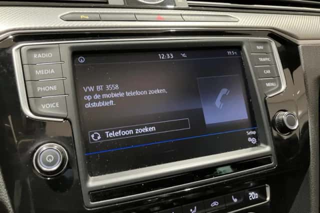 Volkswagen Passat (2017) thumbnail 28