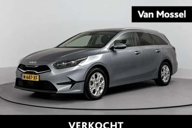 Kia Ceed Sportswagon (2022) thumbnail 1