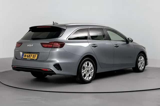 Kia Ceed Sportswagon (2022) thumbnail 4