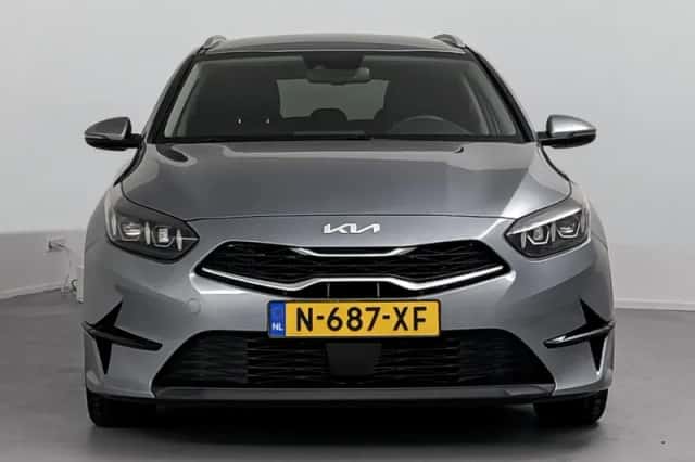 Kia Ceed Sportswagon (2022) thumbnail 5
