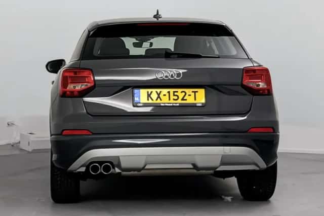 Audi Q2 (2017) thumbnail 3