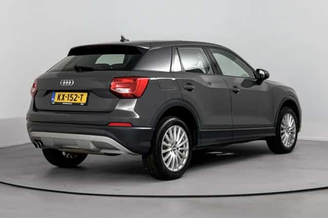 Audi Q2 (2017) thumbnail 4