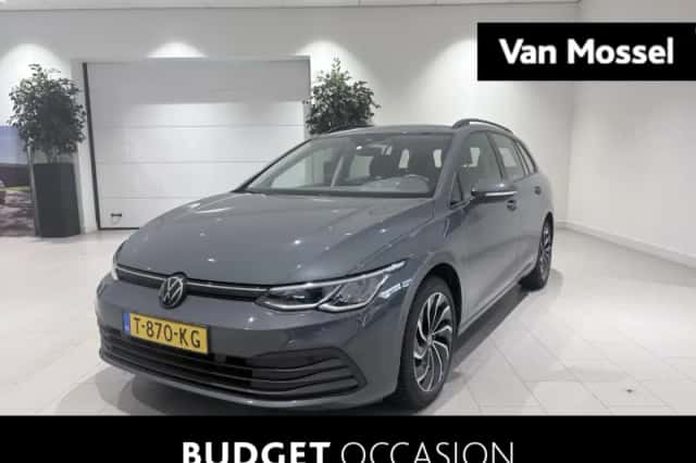 Volkswagen Golf (2023) thumbnail 1