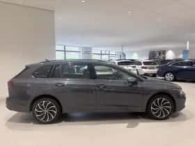 Volkswagen Golf (2023) thumbnail 6