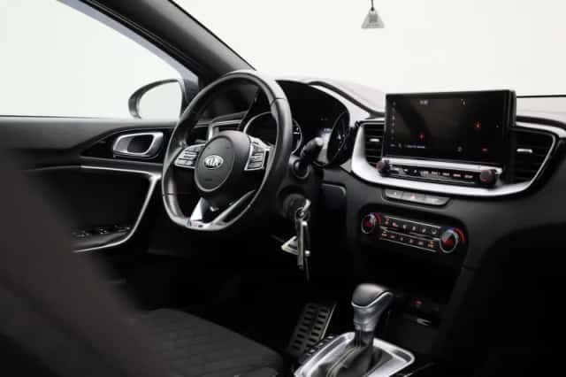 Kia Ceed (2021) thumbnail 33