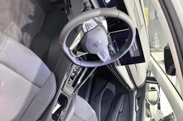 Volkswagen Golf (2026) thumbnail 11
