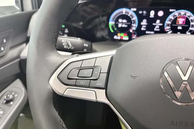 Volkswagen Golf (2026) thumbnail 18